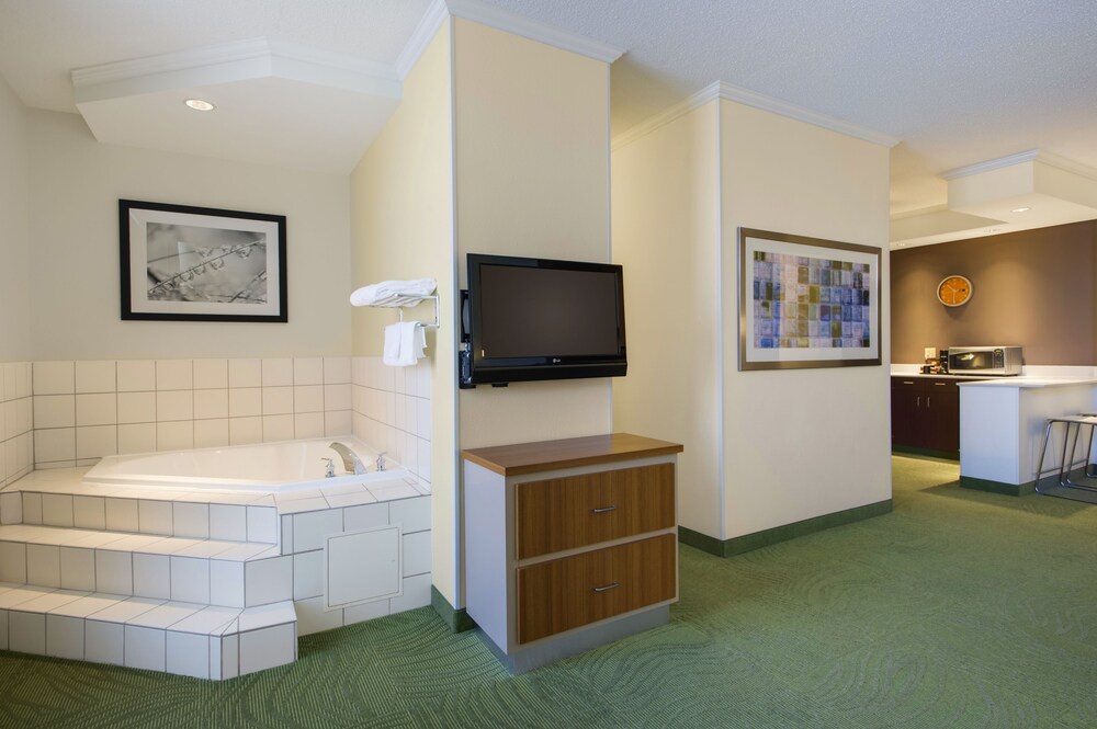 Interior, Springhill Suites by Marriott Lawrence