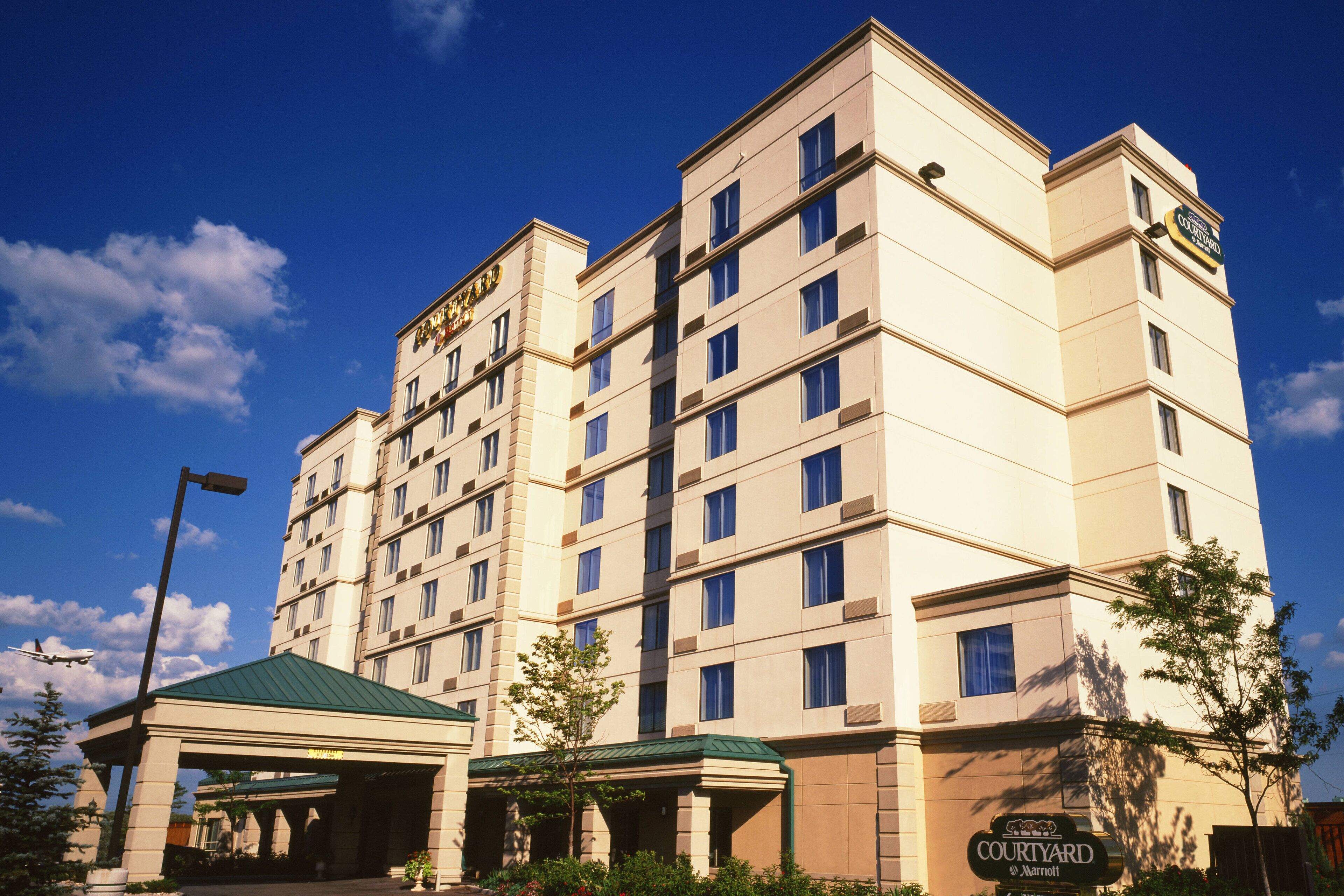 Courtyard by Marriott Toronto Airport in Toronto, Canada