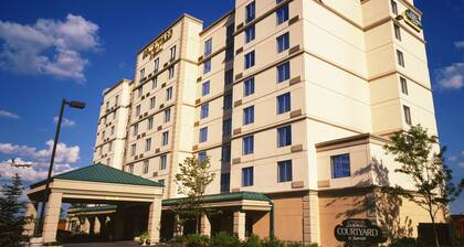 Courtyard by Marriott Toronto Airport