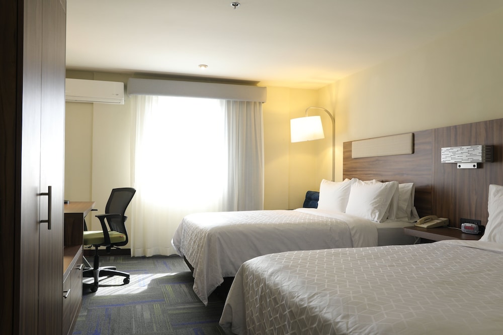 Room, Holiday Inn Express Piedras Negras, an IHG Hotel