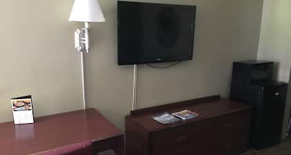 Biloxi Beach Hotel