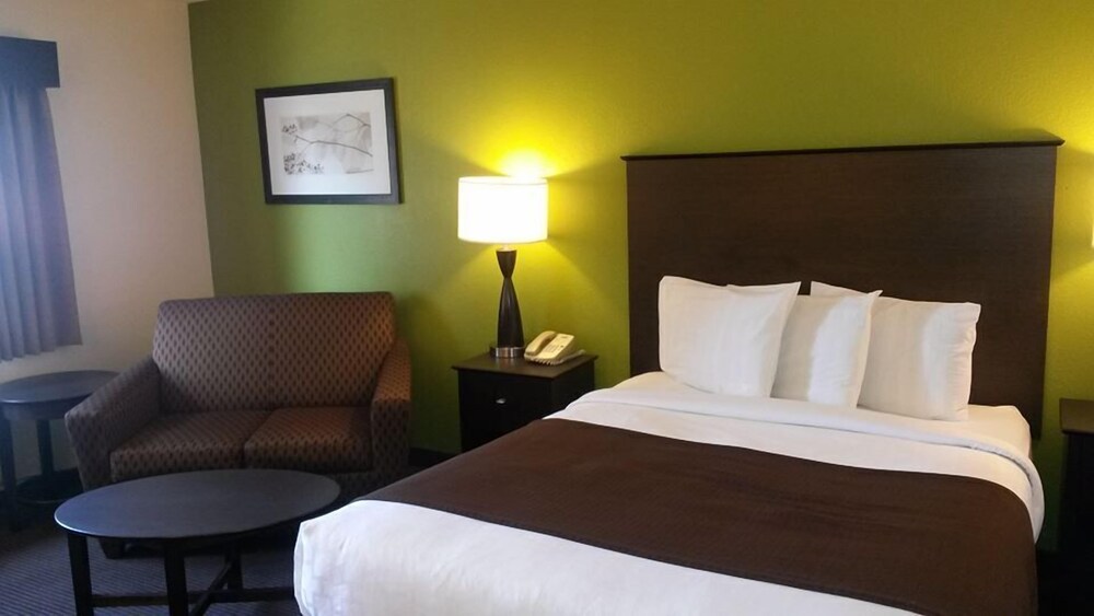 Cobblestone Hotel & Suites – Wisconsin Rapids