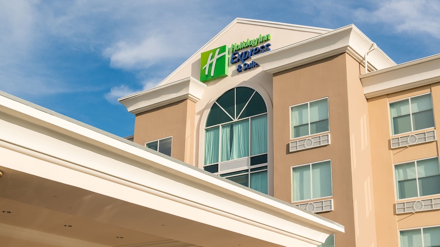 Holiday Inn Express & Suites Columbia-I-26 @ Harbison Blvd, an IHG Hotel