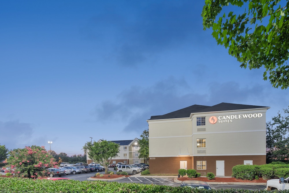 Candlewood Suites Huntersville, an IHG Hotel