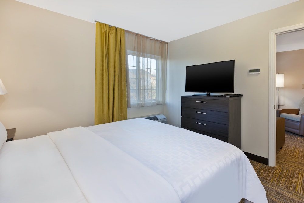 Candlewood Suites Huntersville, an IHG Hotel