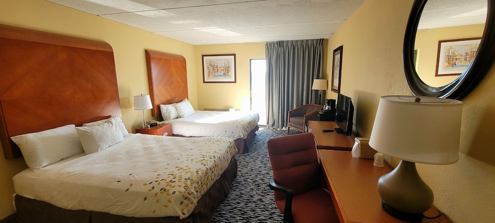 Room, Inn at Grand Glaize