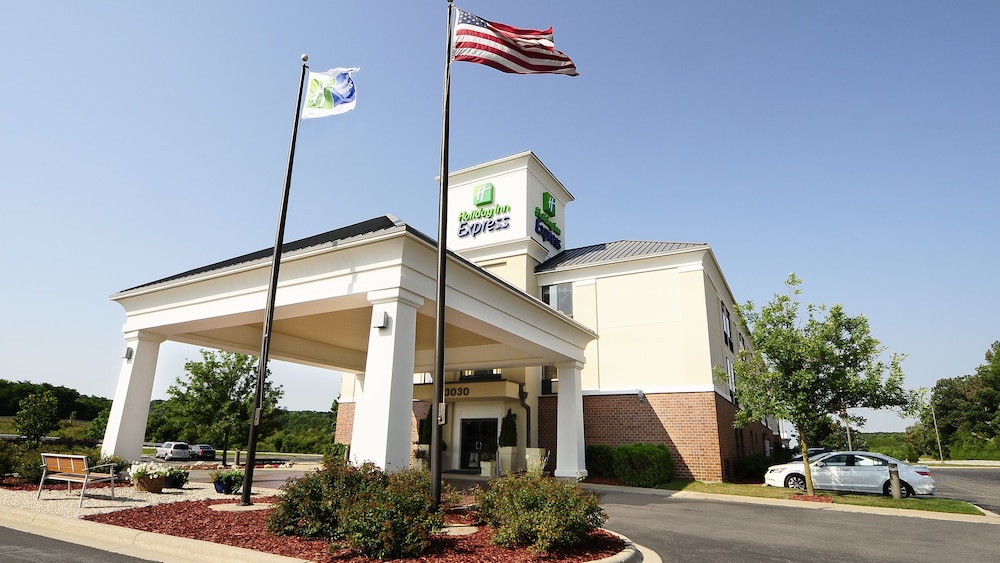Holiday inn express suites racine united states