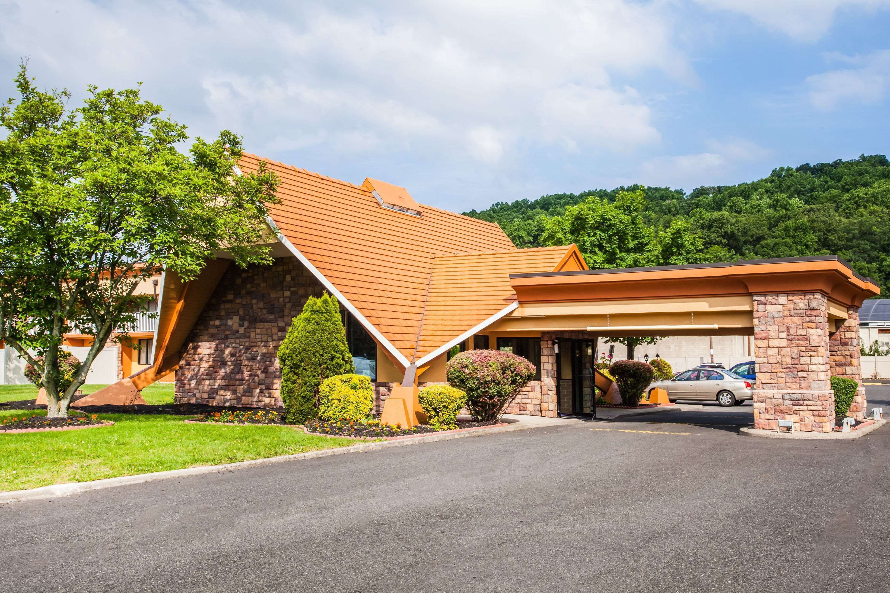 Howard Johnson Express Inn North Plainfield in North Plainfield, United States