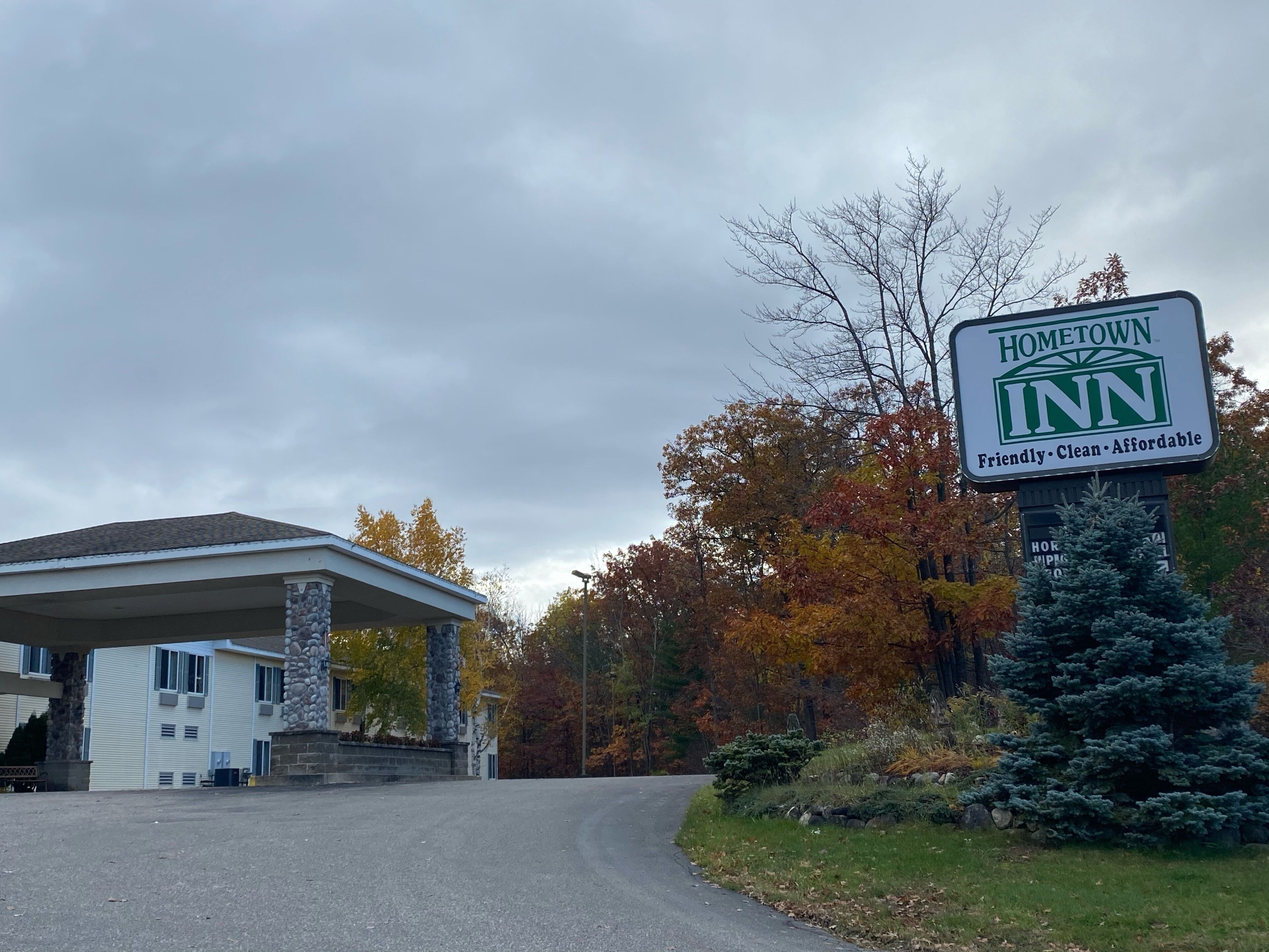 Hometown Inn in Indian River, United States