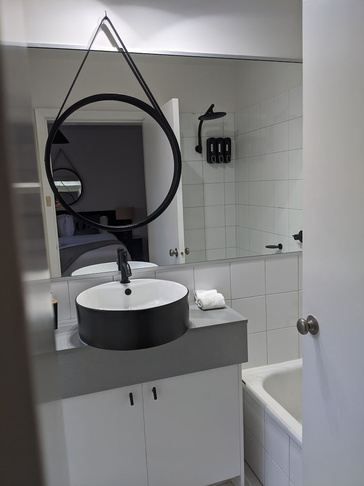 Bathroom, Davis Avenue Apartments