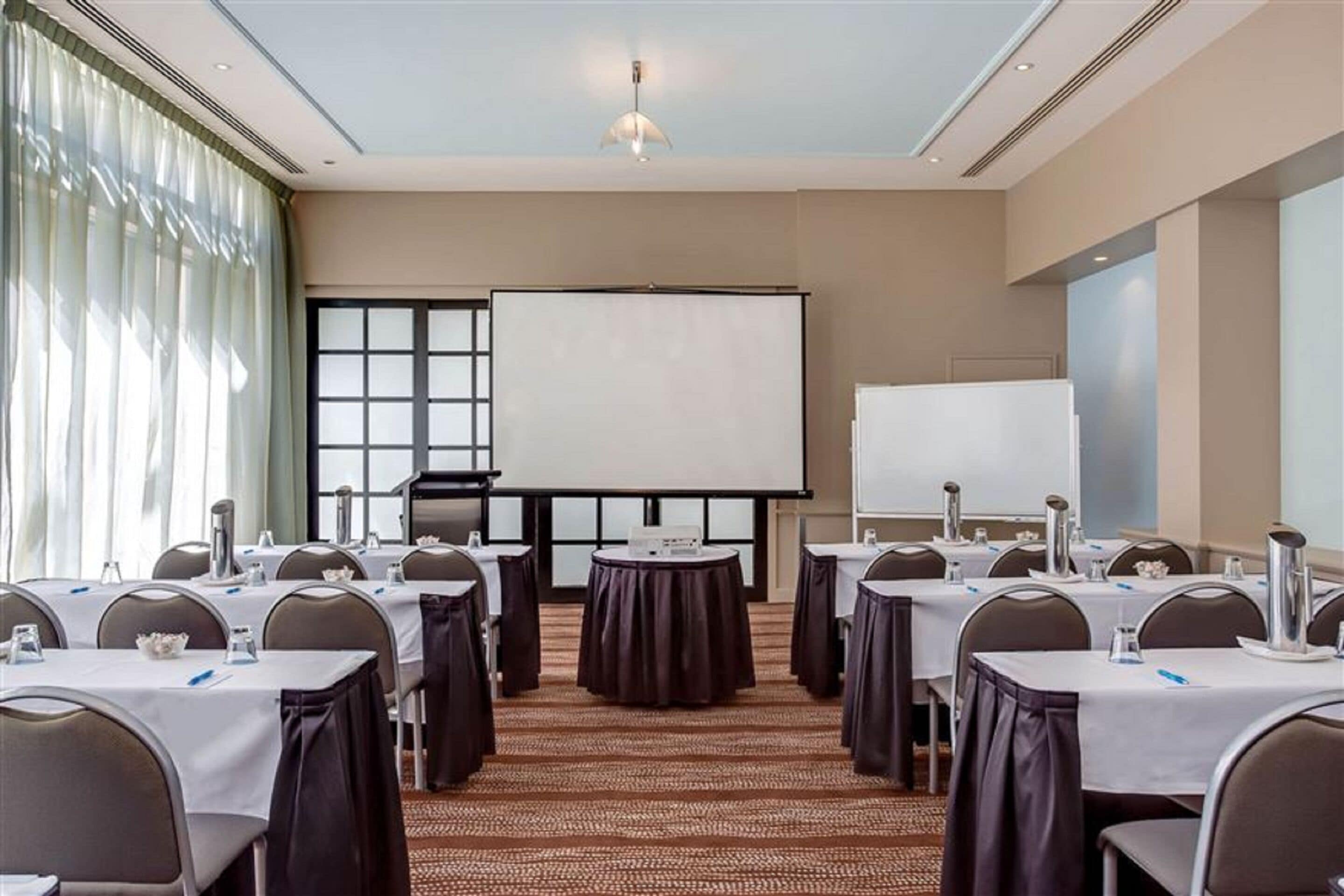 Mantra Legends Hotel