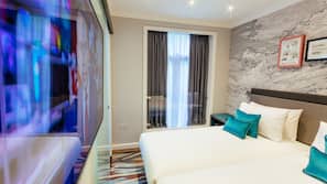 In-room safe, iron/ironing board, free WiFi, linens