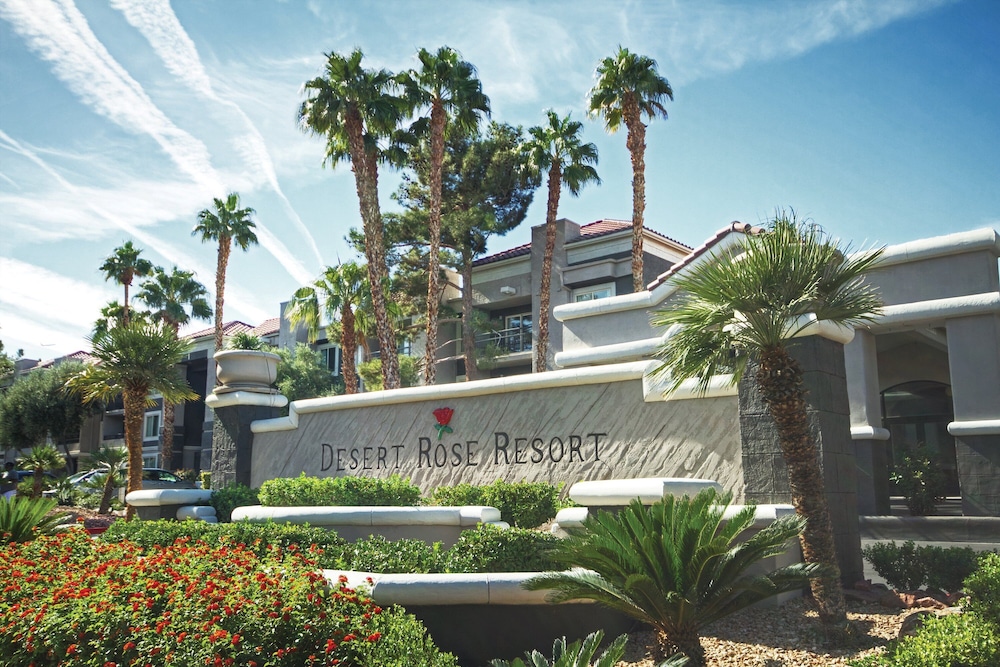 Property entrance, Desert Rose Resort