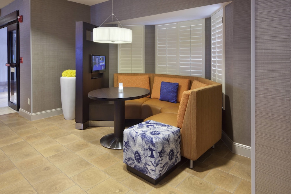 Courtyard by Marriott Orlando East/UCF Area