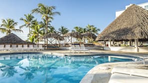 4 piscinas al aire libre