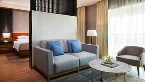 Premium bedding, minibar, in-room safe, desk