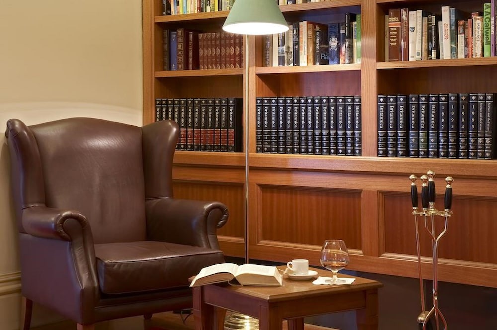 Lobby sitting area, Grand Hotel Melbourne