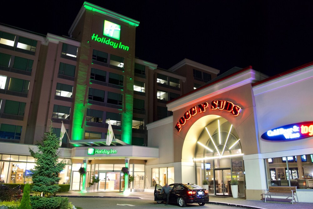 Holiday Inn Vancouver Airport in Vancouver | Best Rates & Deals on Orbitz