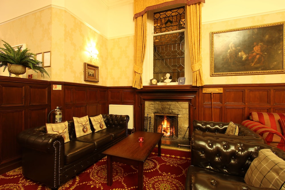 Lobby sitting area, Atholl Palace Hotel