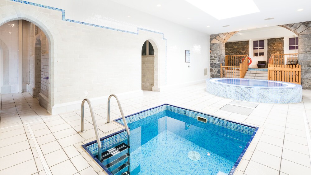 Indoor spa tub, Atholl Palace Hotel