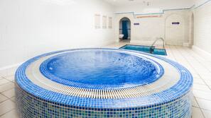 室内 SPA 浴缸