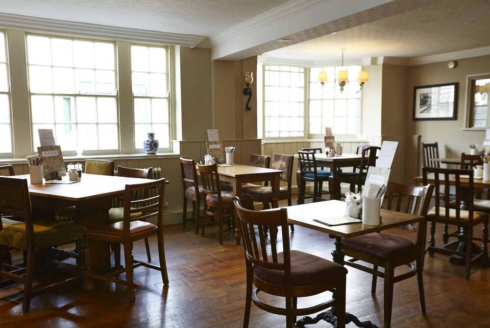 Red Lion Hotel by Greene King Inns in Fareham Best Rates & Deals on