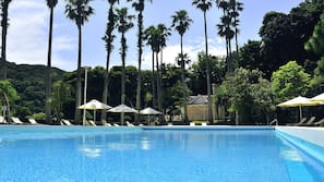Seasonal outdoor pool