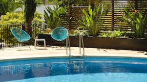 2 piscinas al aire libre, sombrillas, tumbonas