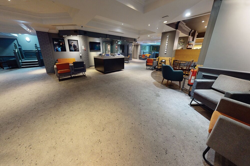 Lobby, Village Hotel Leeds North