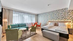 Literie de qualité supérieure, surmatelas, minibar, bureau