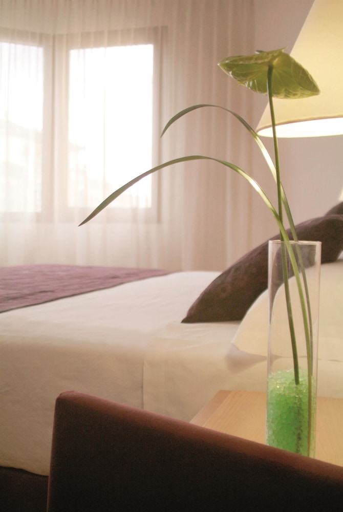 Imagen de Hotel Hesperia Zaragoza Centro (3 de 29)