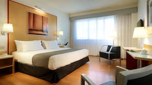 Minibar, in-room safe, desk, rollaway beds