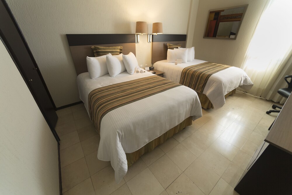 Ramada by Wyndham Hola Culiacan