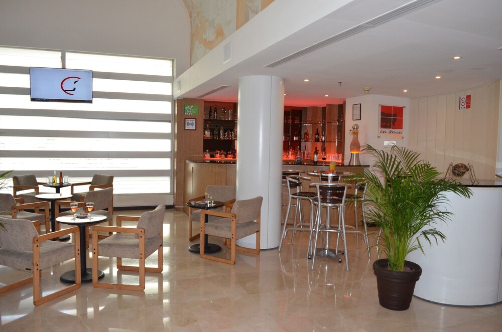 Ramada by Wyndham Hola Culiacan