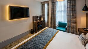 Desk, iron/ironing board, free WiFi