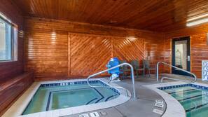 Piscine couverte