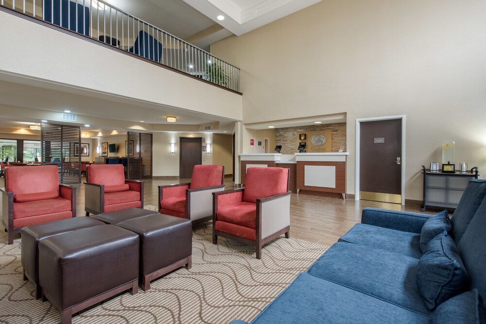 Comfort Suites Lafayette University Area