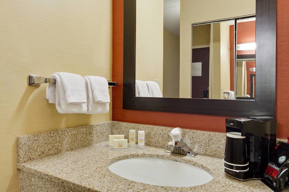 Courtyard by Marriott Chicago Midway Airport