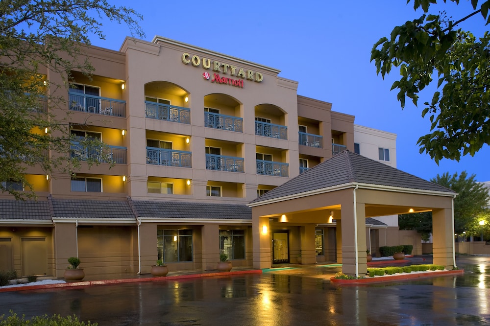 COURTYARD PLEASANT HILL BY MARRIOTT® Pleasant Hill CA 2250 Contra