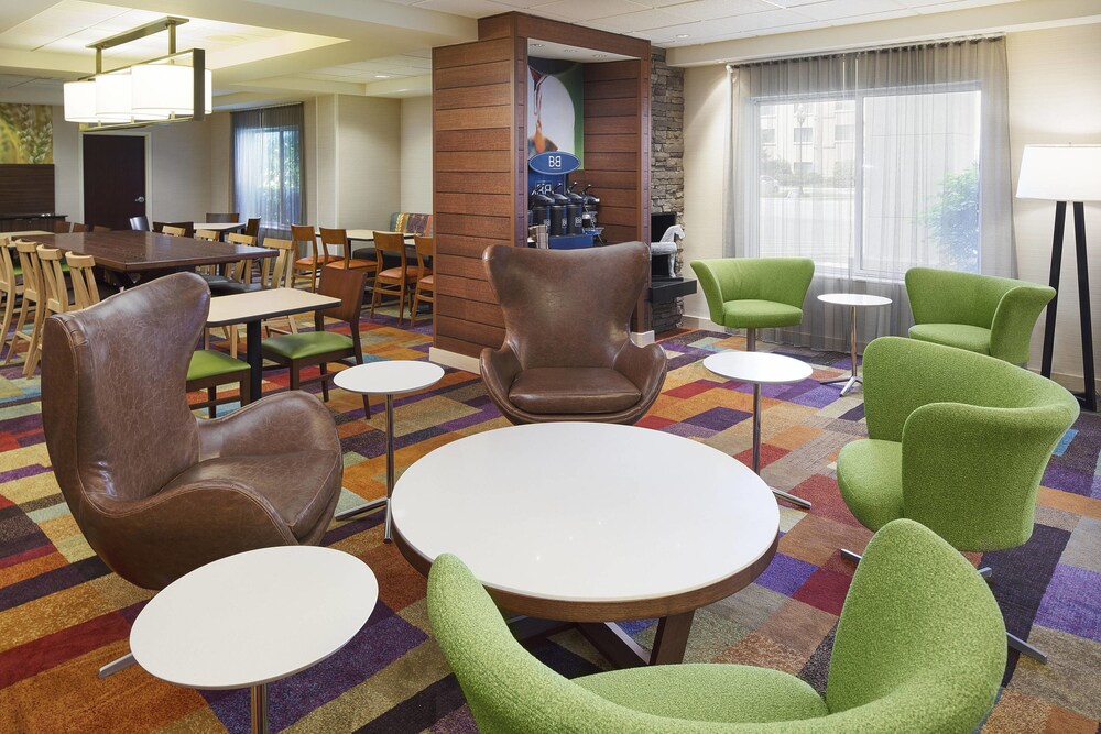 Fairfield Inn and Suites by Marriott Chicago Midway Airport