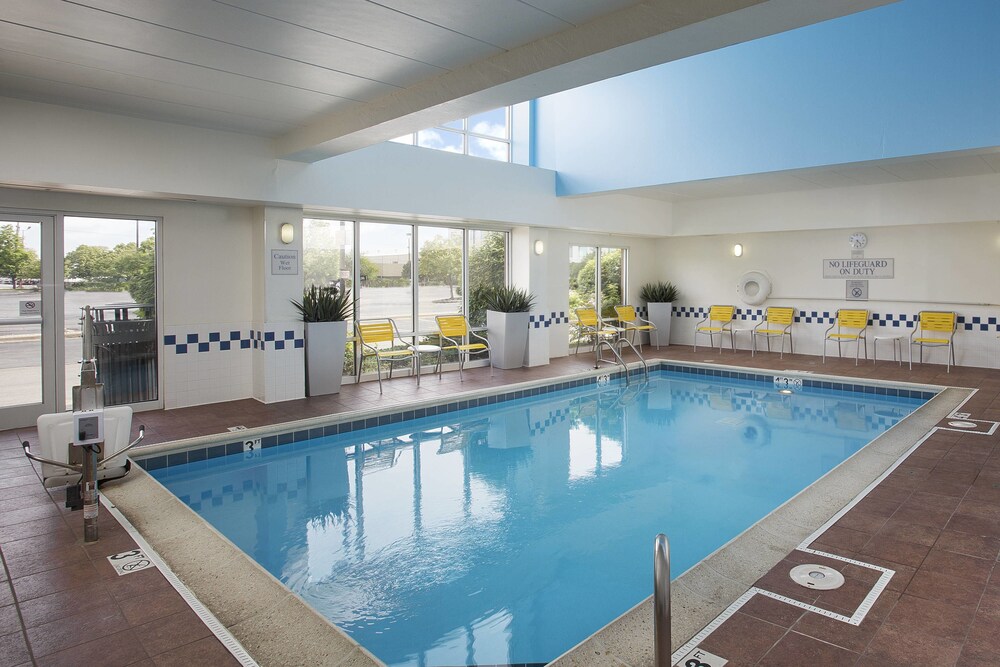 Fairfield Inn and Suites by Marriott Chicago Midway Airport