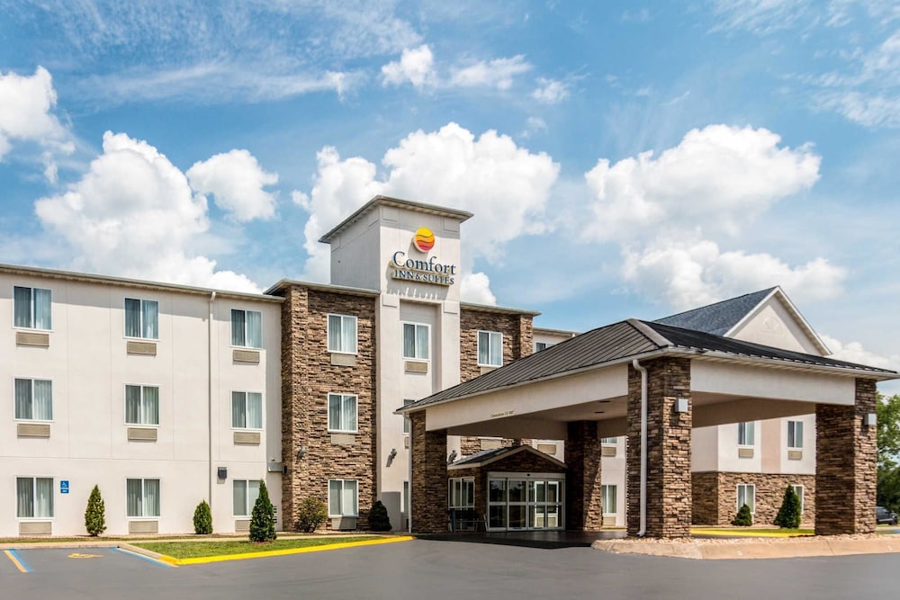 Comfort Inn Suites In Hannibal Hotel Rates Reviews On Orbitz