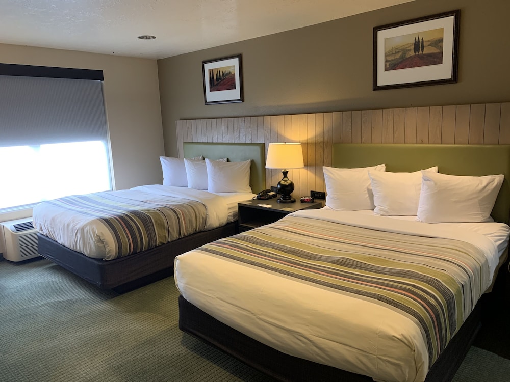 Country Inn & Suites by Radisson, West Valley City, UT