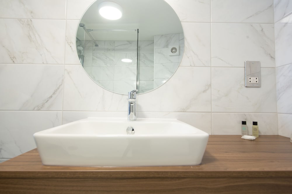 Bathroom, Bredbury Hall Hotel