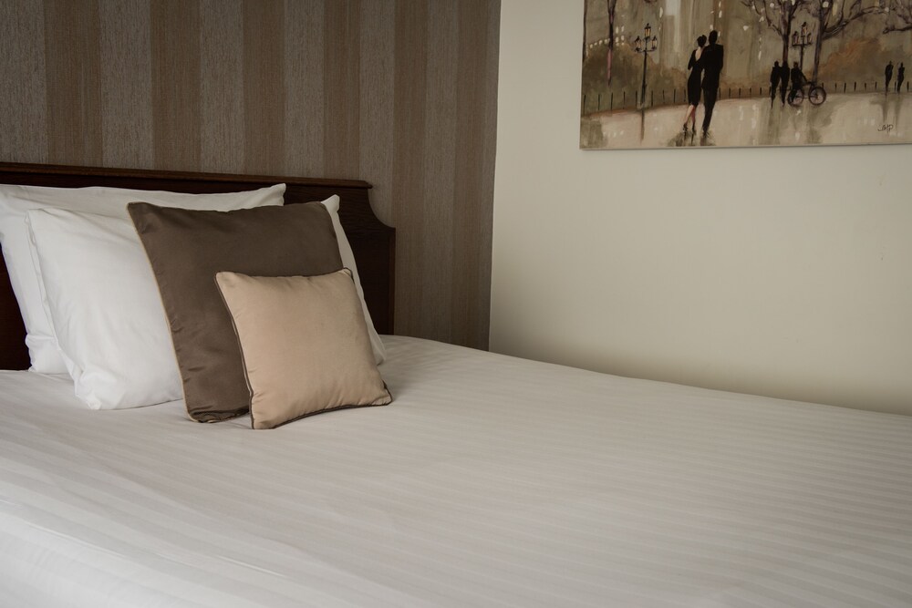 Room, Bredbury Hall Hotel