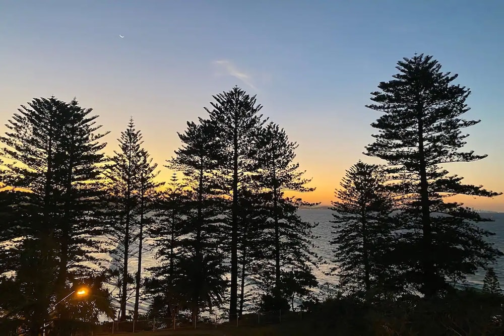 Aerial view, Greenmount Beach House