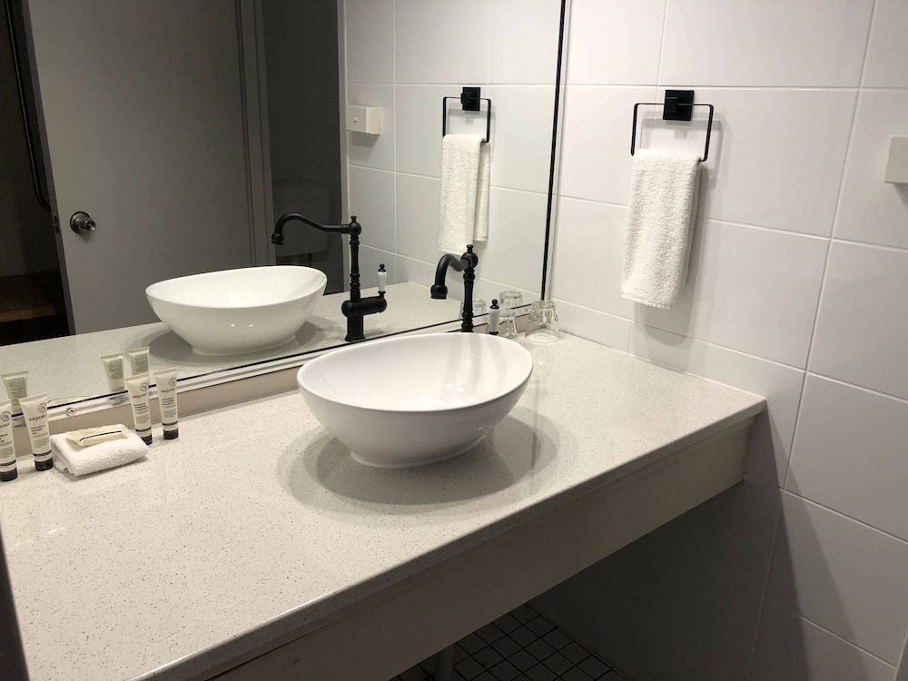 Bathroom sink, Greenmount Beach House