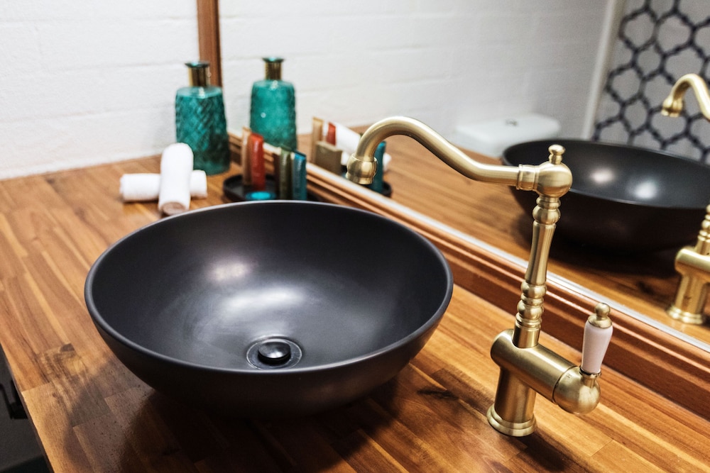 Bathroom, Greenmount Beach House