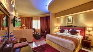 Minibar, iron/ironing board, free WiFi, bed sheets
