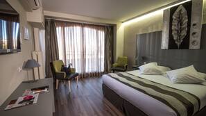 Literie de qualité supérieure, coffre-forts dans les chambres